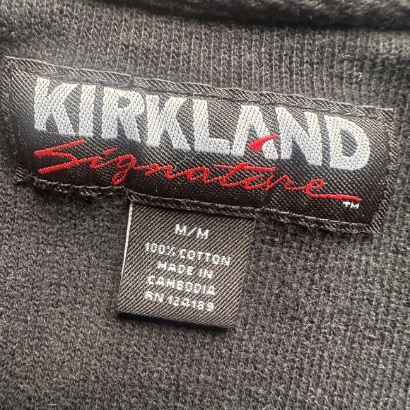 Kirkland Signature Black Quarter-Zip Pullover Sweater - Picture 3 of 5